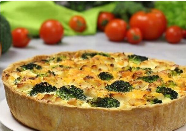 Quiche Lorraine au poulet, brocoli et fromage