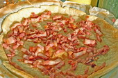 etalage de lardon sur la pate